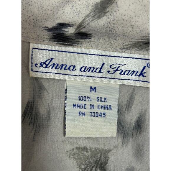 Anna and Frank Top Women's Size M 100% Silk Lightweight Grey Animal Print Blouse - Picture 4 of 9